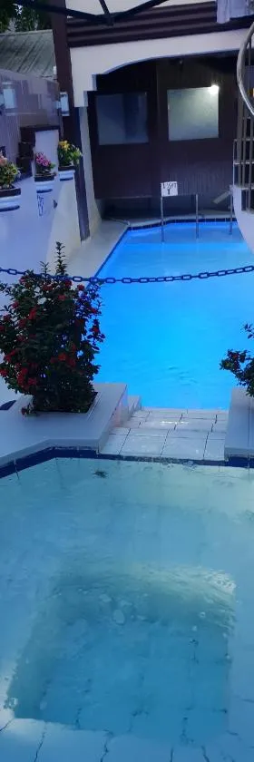 Cool Martin Family Hotel and Resort, Hotel in Bacoor