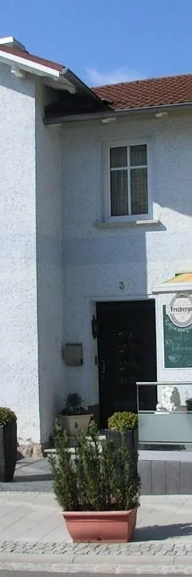 Hotel zum Hafen, Hotel in Sassnitz
