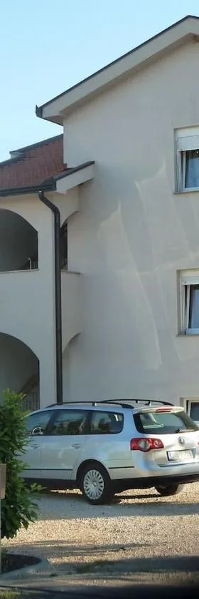 Apartment Ivan-Experience 2 Bedrooms, Hotel in Ljubuški