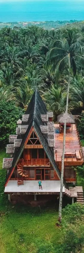 Camiguin Volcano Houses - A-Frame house, Hotel in Mambajao