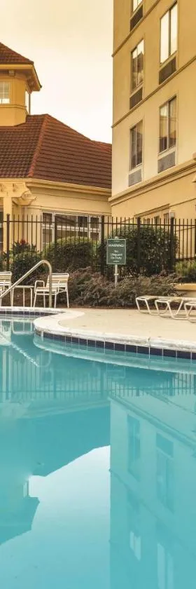 La Quinta by Wyndham Atlanta Ballpark/Galleria, Hotel in Atlanta