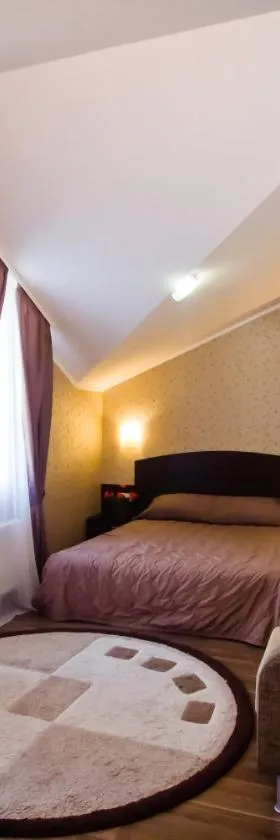 City Club, Hotel in Charkiw