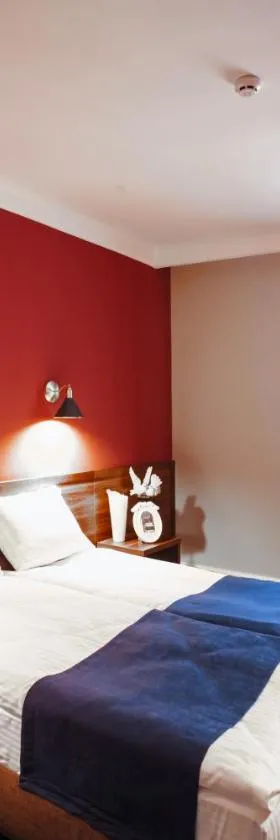 Sherlock Holmes Boutique Hotel, Hotel in Lwiw