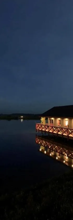 Karpu dīķis-Kempings Viesītes, Hotel in Jaunmārupe