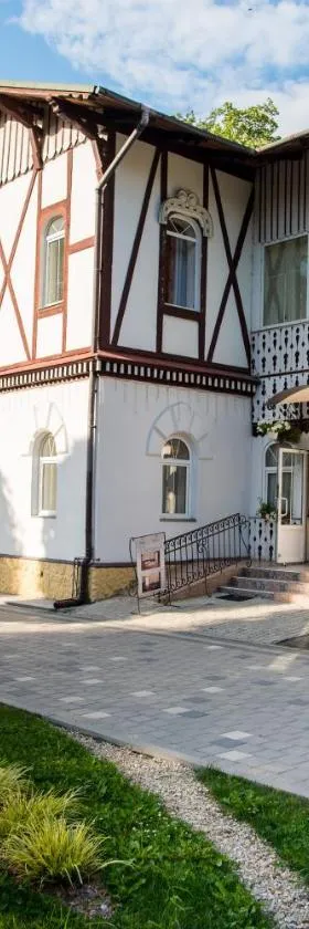 Villa Viktoriya Hotel, Hotel in Truskawez