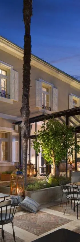 Almayer Art & Heritage Adults Only Hotel and Dépendance rooms, Hotel in Zadar