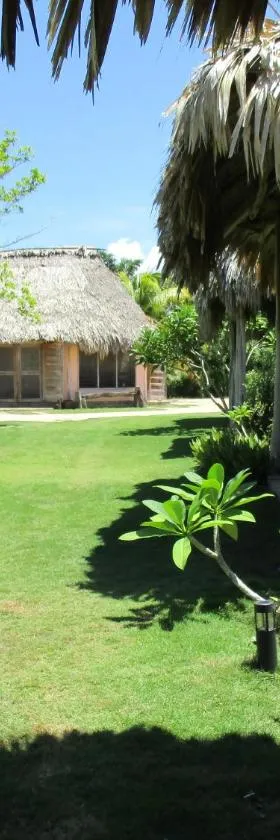 Cerros Beach Inn, Hotel in Corozal