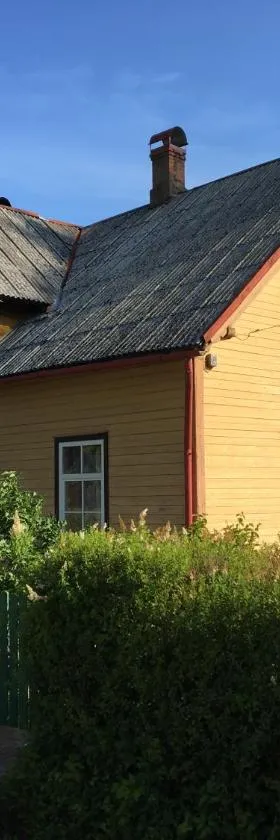 Krūmiņmāja, Hotel in Staicele