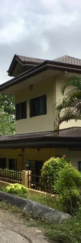 Eagles Nest Beach Resort, Hotel in Davao City