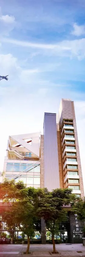 Bluewater Hotel Xpark Gloria Outlets Taoyuan Baseball Stadium, Hotel in Dayuan