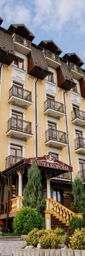 Курортний Готель Золота Корона, Hotel in Truskawez