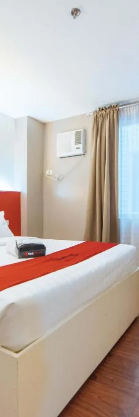 RedDoorz Plus at Hotel Metro Kalibo, Hotel in Kalibo