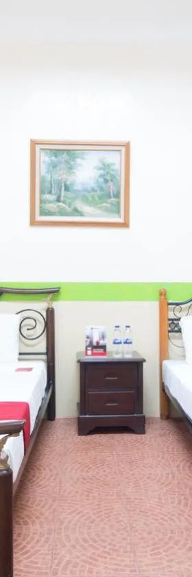 RedDoorz at Praferosa Resort Hotel Calamba, Hotel in Calamba