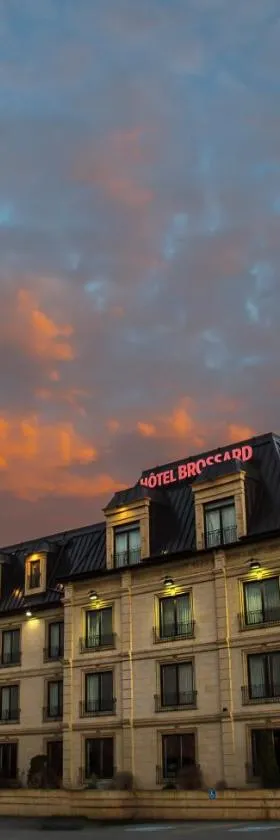 Hotel Brossard, Hotel in Brossard