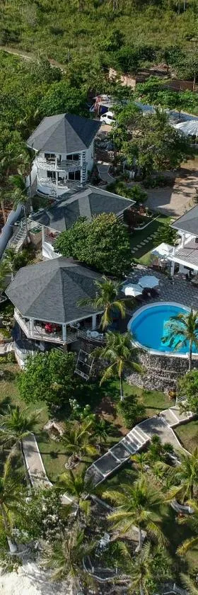 J&R Residence, Hotel in Anda