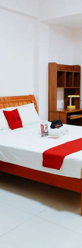 RedDoorz Plus near Camella La Brisa Lapulapu, Hotel in Cebu City