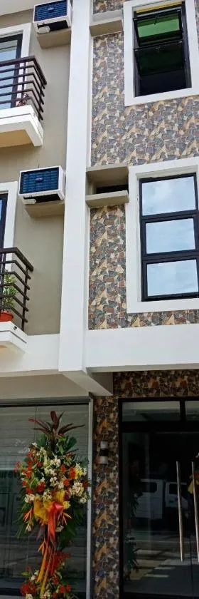 The Wharf Transient Hotel, Hotel in Batangas City