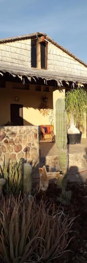 Rancho Espinoza, Hotel in Paredones