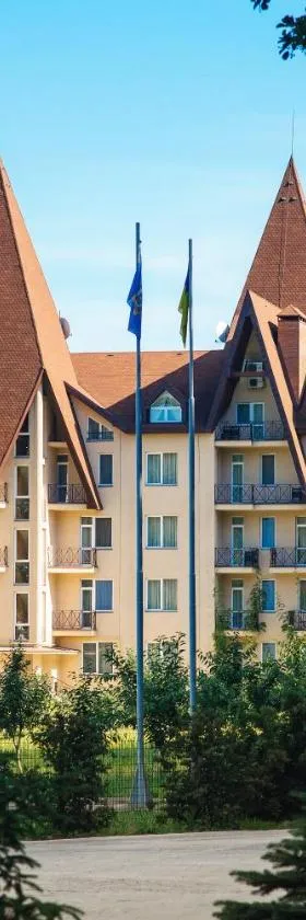 Apartament Hotel by Derenivska Kupil, Hotel in Nyzhne Solotvyno