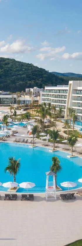 Ocean Coral Spring Resort - All Inclusive, Hotel in Falmouth