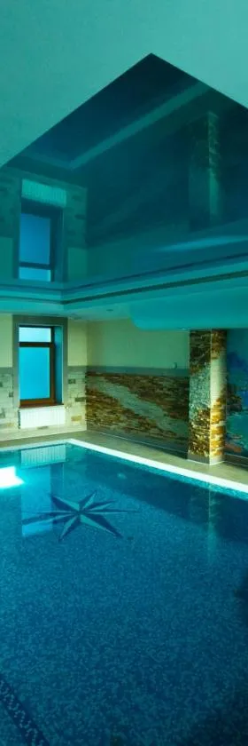 Карпаты, Hotel in Chust