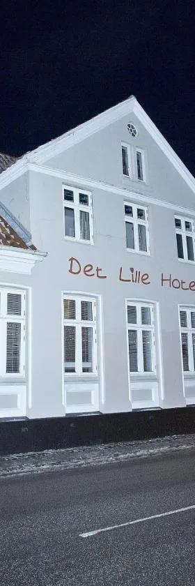 Det Lille Hotel, Hotel in Rønne