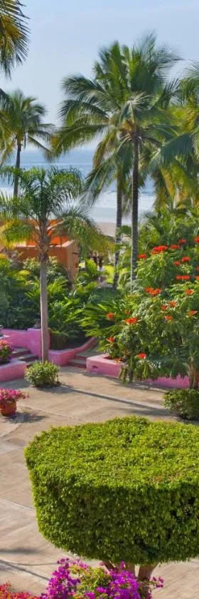 Las Alamandas, Hotel in Quemaro