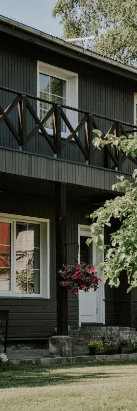 Viesu nams Lauciņi, Hotel in Lāde