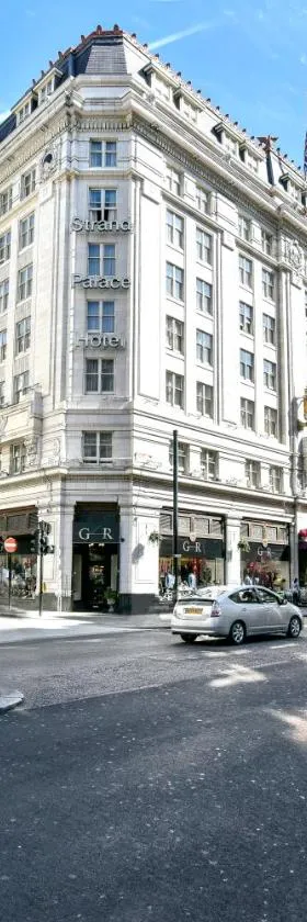 Strand Palace, Hotel in London