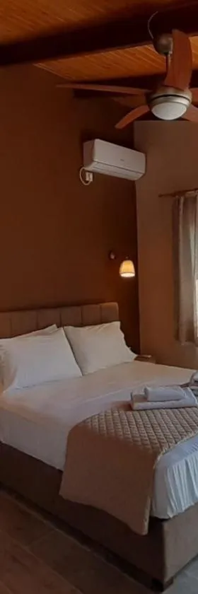 Room near the Airport, Hotel in Pikérmion