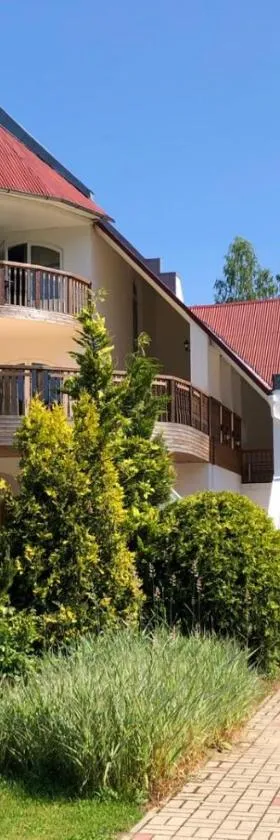 Karle Hotel, Hotel in Vitrupe