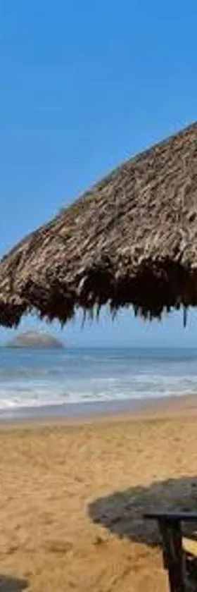 VILLA PARA 8p 6A 2M dentro del HOTEL a un costado del Krystal IXTAPA cuenta con playa y WIFI, Hotel in Ixtapa