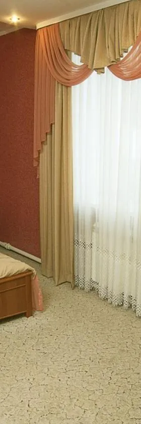 Готельний комплекс Самікс, Hotel in Kiew