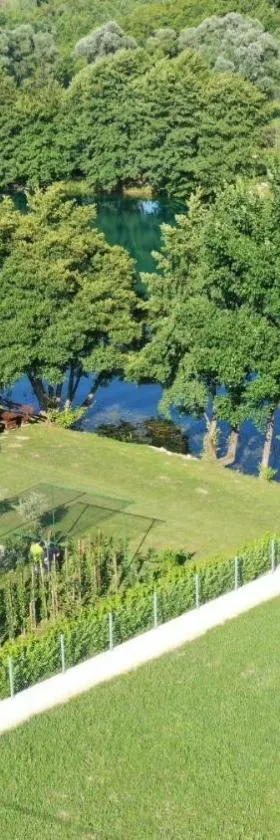 Villa Sabina, Hotel in Lohovo