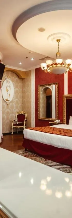 De Paris Hotel, Hotel in Kiew