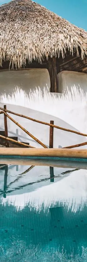 New Ruins Off-The-Grid SuperAdobe Domes with Pool, Hotel in San Francisco de Abajo