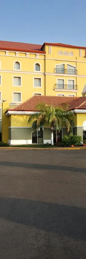Fiesta Inn Express Nuevo Laredo, Hotel in Nuevo Laredo