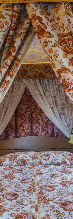 БУТИК-ОТЕЛЬ «VIA REGIA», Hotel in Radomyshlʼ