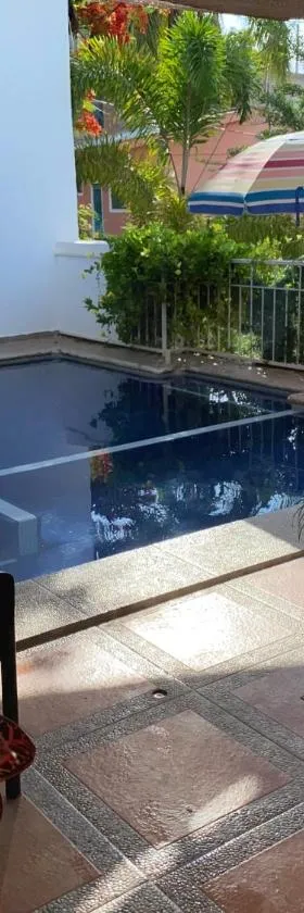 Chacala Caracoles 6 pax AA con ALBERCA y PLAYA a 50 mts, Hotel in Chacala