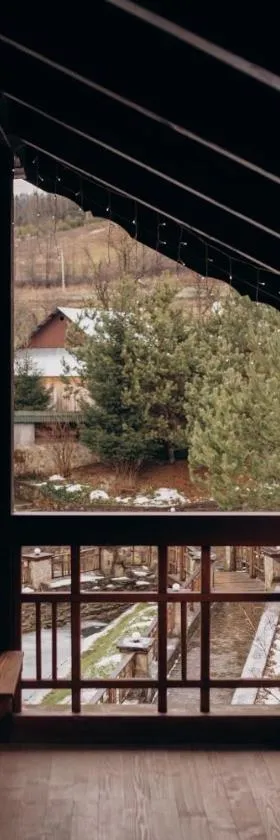 Eco Sadiba KasKad, Hotel in Velyka Volosyanka