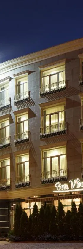 Kiroff Hotel, Hotel in Charkiw