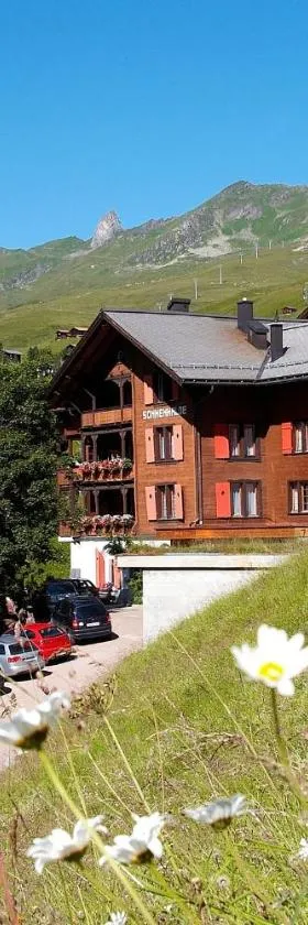Hotel Sonnenhalde, Arosa, Hotel in Arosa
