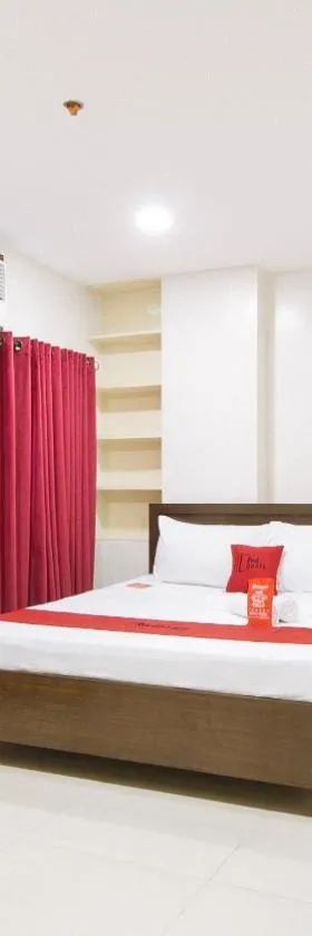 RedDoorz near Fernwoods Garden Quezon City, Hotel in Manila