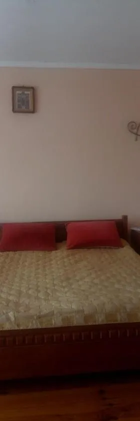 Park House, Hotel in Potschajiw