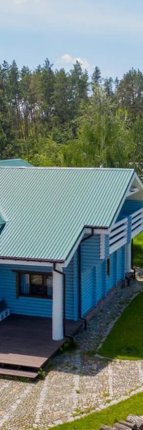 Lake House Стрижевка, Hotel in Strizhevka