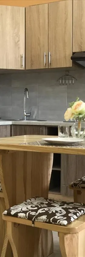 Абсолютно новая квартира-студия в ЖК Барский, Hotel in Zarvantsy