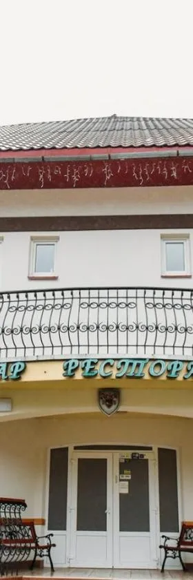 Шепіт Карпат, Hotel in Pilipets
