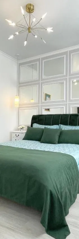 Luxury Emerald Apartments, Hotel in Irpin