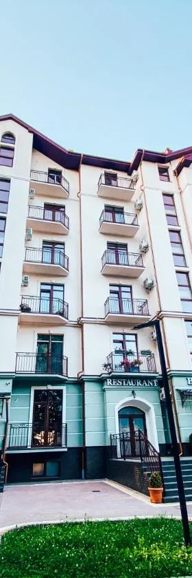 Кайзервальд Карпати, Hotel in Karpaty
