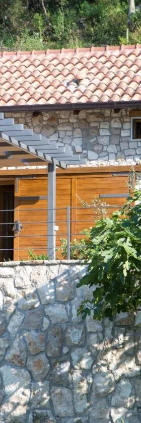 Kamena Kuća Hutovo Blato, Hotel in Čapljina